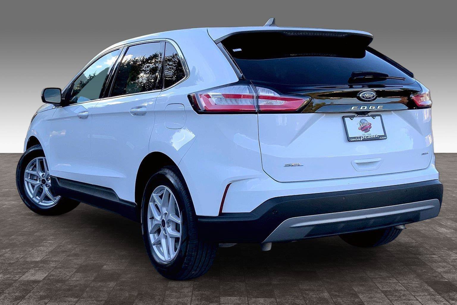 Used 2024 Ford Edge SEL AWD/4WD image 11