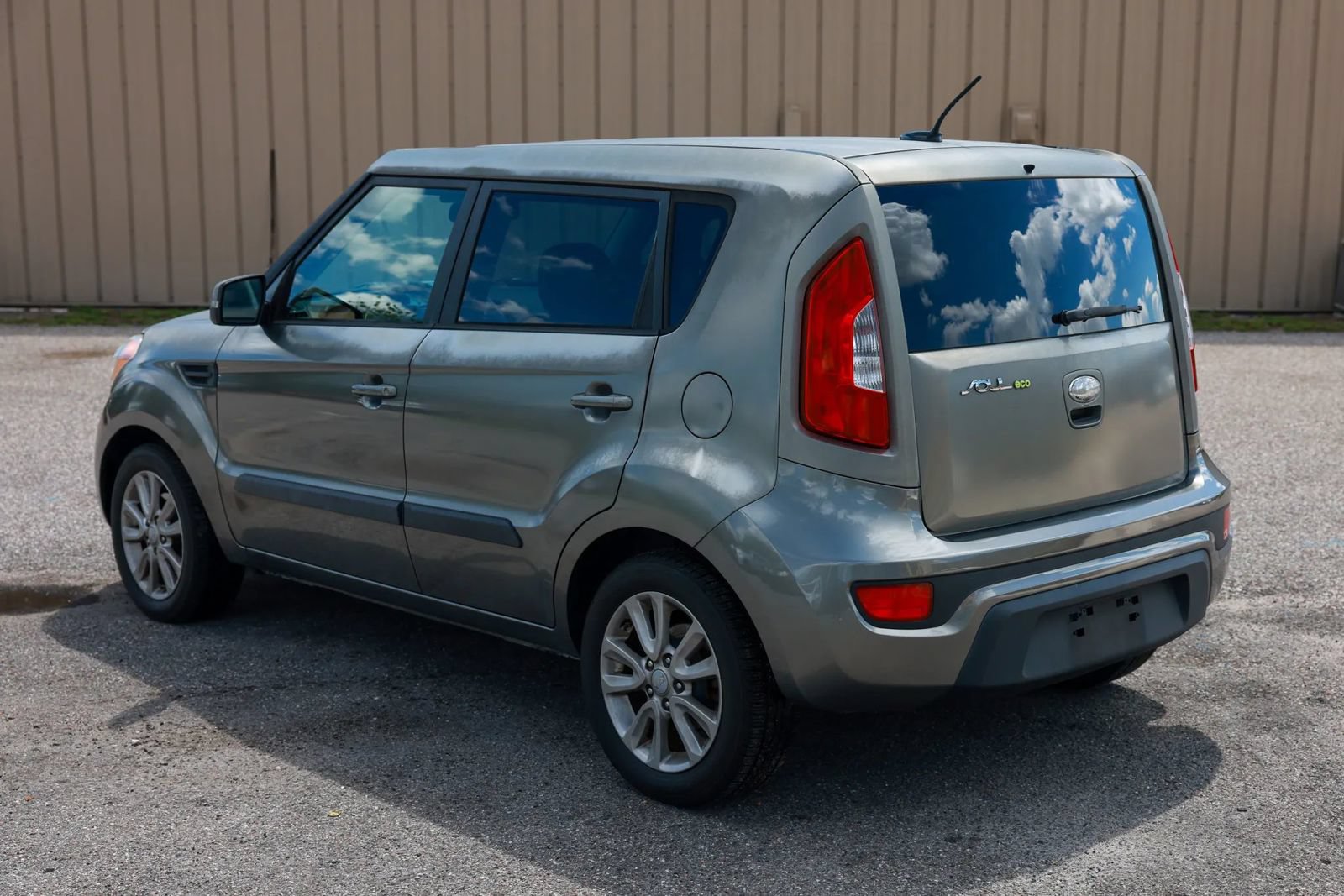 Used 2013 Kia Soul + w/ Eco Pkg FWD image 4