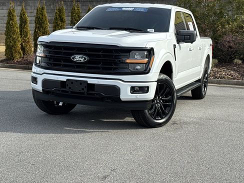 Used 2025 Ford F150 XLT w/ Equipment Group 302A MID image 5