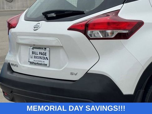 Used 2018 Nissan Kicks SV FWD image 8
