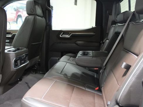 Used 2023 GMC Sierra 1500 Denali w/ Denali Reserve Package AWD/4WD image 26