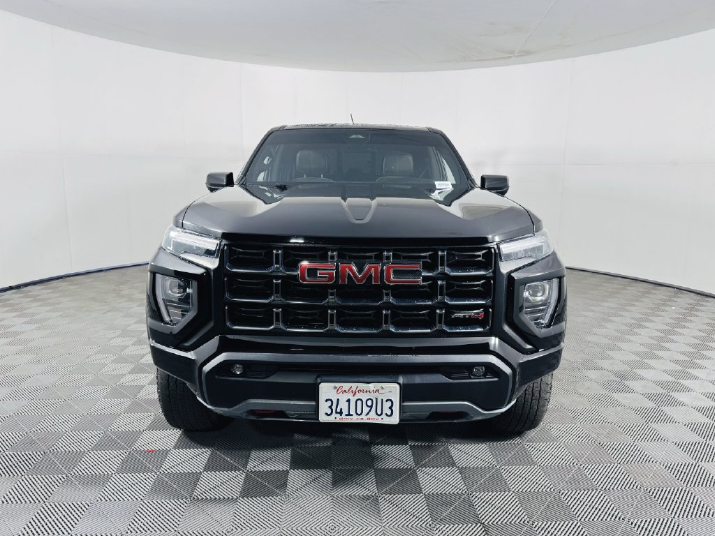 Used 2023 GMC Canyon AT4 AWD/4WD image 3