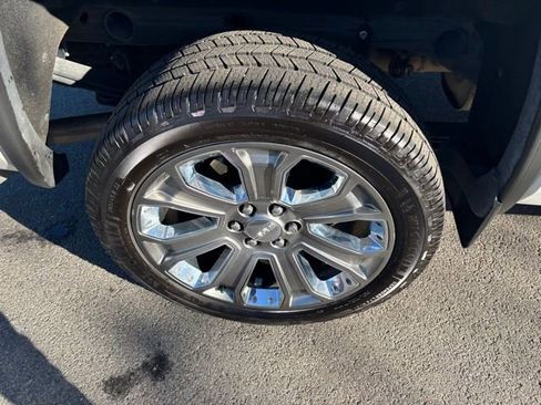 Used 2018 GMC Sierra 1500 Denali w/ Denali Ultimate Package image 40