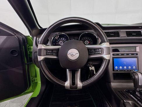 Used 2014 Ford Mustang GT RWD image 13