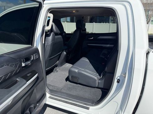Used 2018 Toyota Tundra Platinum image 11