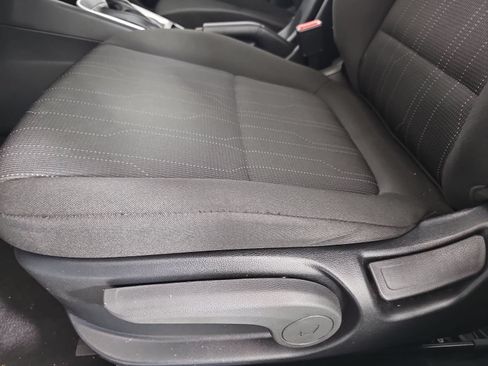 Used 2023 Hyundai Venue SE FWD image 27