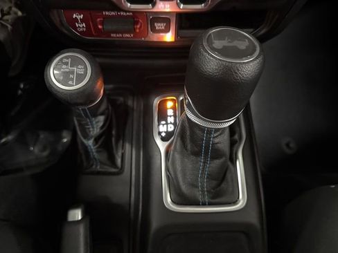 Used 2023 Jeep Wrangler Unlimited Rubicon 4xe w/ Safety Group image 43