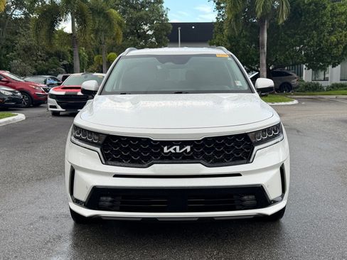 Certified 2023 Kia Sorento EX AWD/4WD image 2