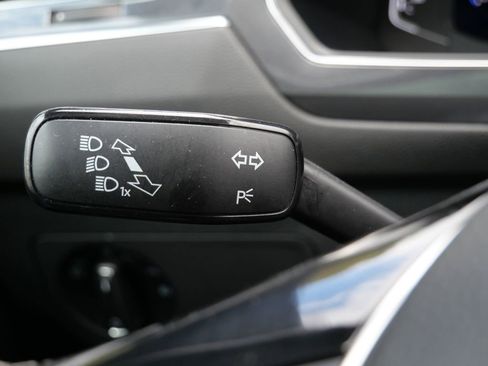 Used 2021 Volkswagen Tiguan SEL Premium R-Line AWD/4WD image 24