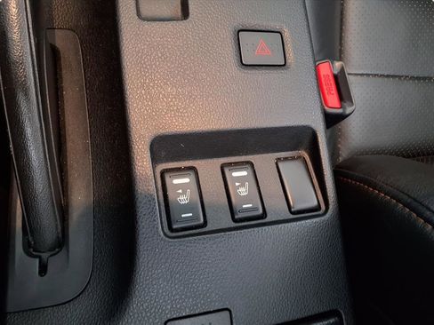 Used 2004 Nissan 350Z Touring image 22