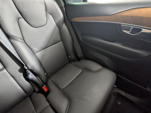 Used 2024 Volvo XC90 T8 Plus w/ Protection Package Premier AWD/4WD image 15
