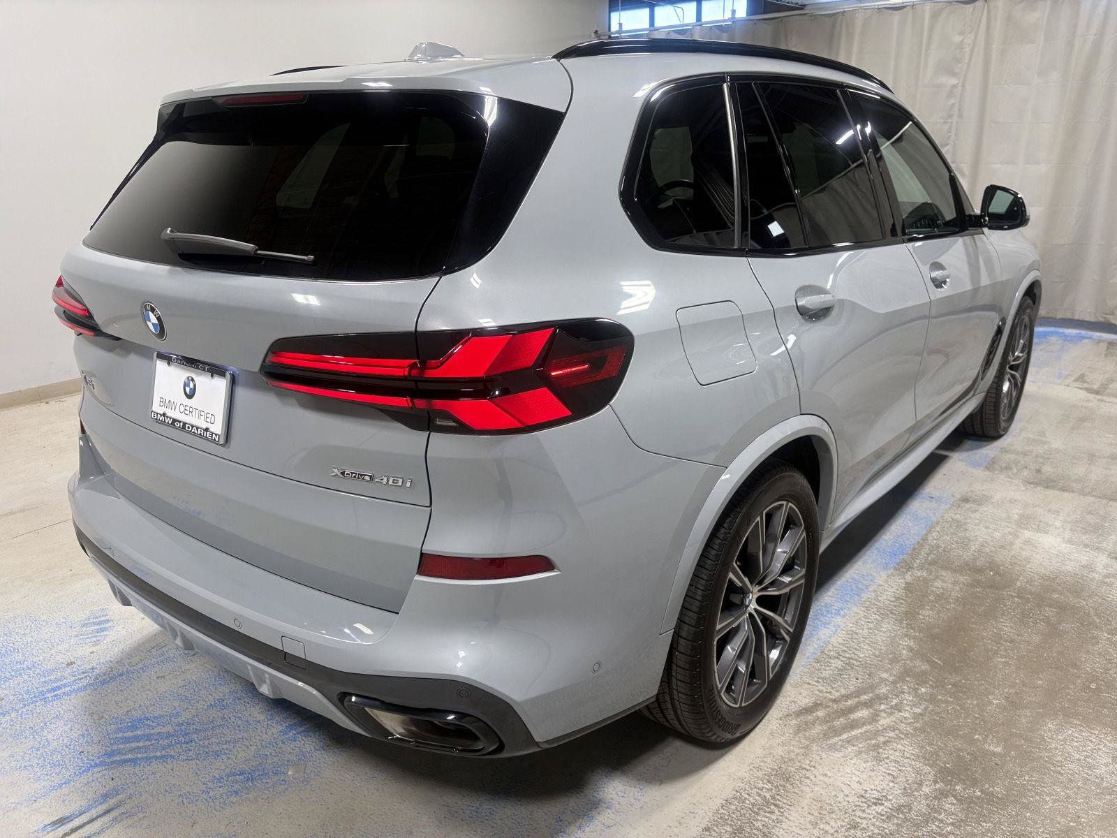 Used 2024 BMW X5 xDrive40i w/ M Sport Package AWD/4WD image 37