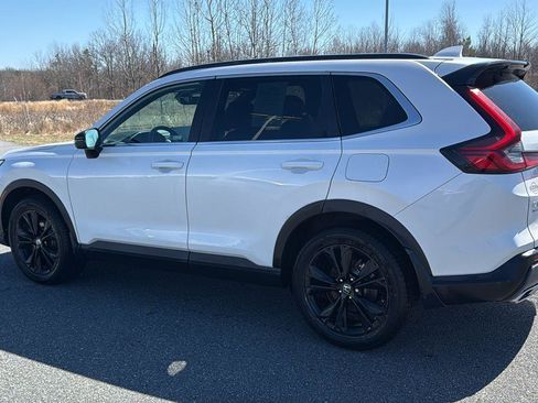 Used 2025 Honda CR-V Sport Touring image 11