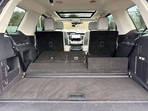 Used 2025 Ford Expedition Active image 17