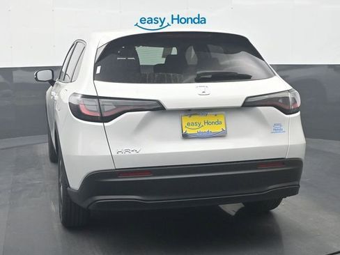 New 2026 Honda HR-V LX image 6