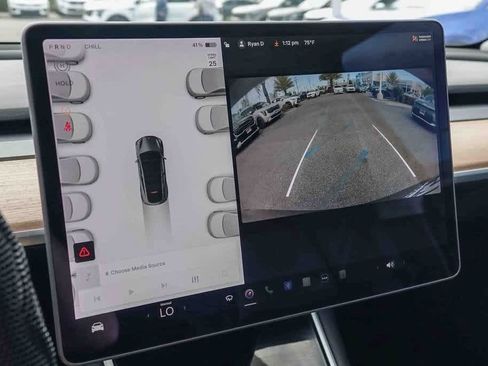 Used 2021 Tesla Model Y Long Range image 21