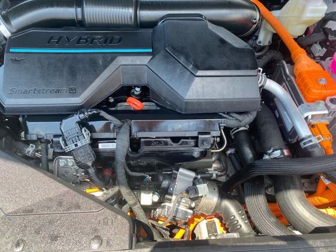 Used 2025 Hyundai Tucson Limited AWD/4WD image 20