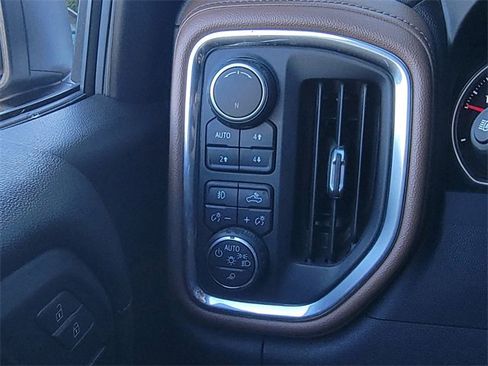 Used 2019 Chevrolet Silverado 1500 High Country w/ Safety Package II image 26