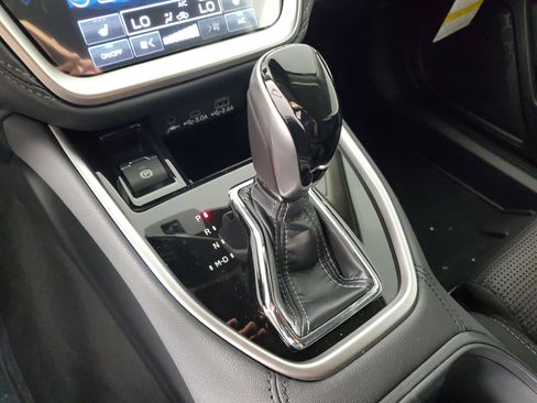 New 2025 Subaru Outback Premium image 18