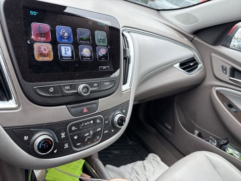 Used 2016 Chevrolet Malibu Premier w/ Driver Confidence Package image 5