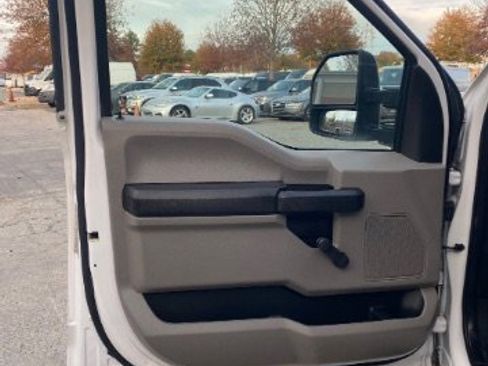 Used 2017 Ford F250 XL image 12