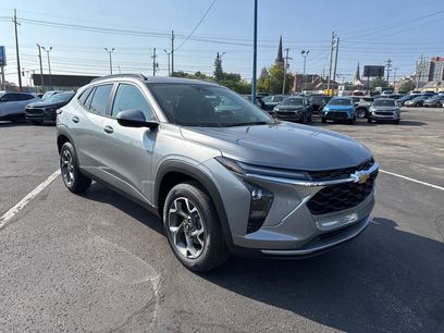 New 2025 Chevrolet Trax LT w/ Driver Confidence Package