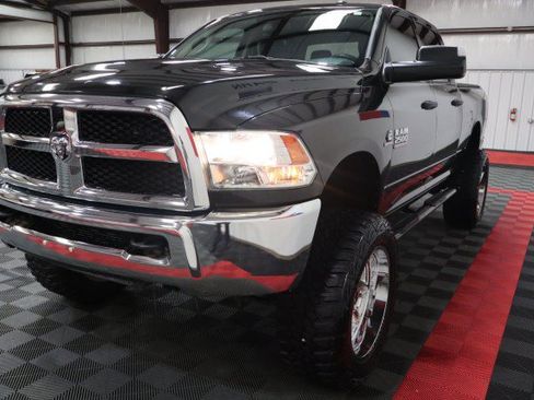 Used 2017 RAM 2500 Tradesman w/ Chrome Appearance Group AWD/4WD image 23