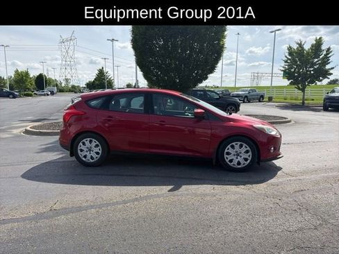 Used 2012 Ford Focus SE FWD image 3