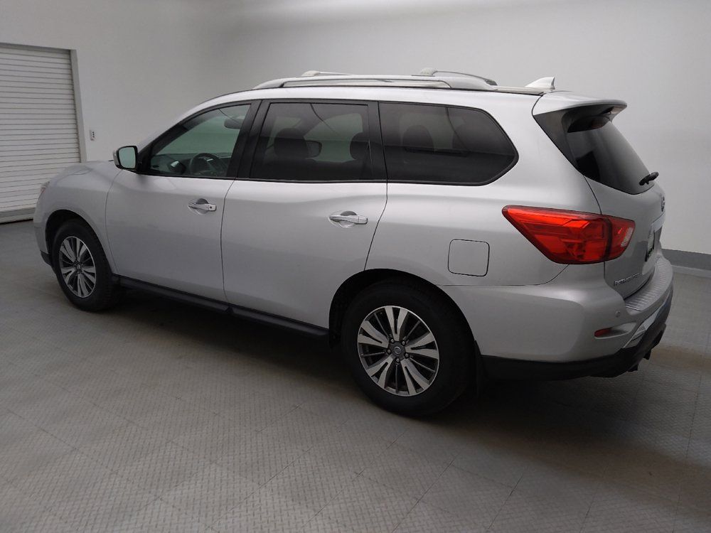 Used 2020 Nissan Pathfinder SV FWD image 3