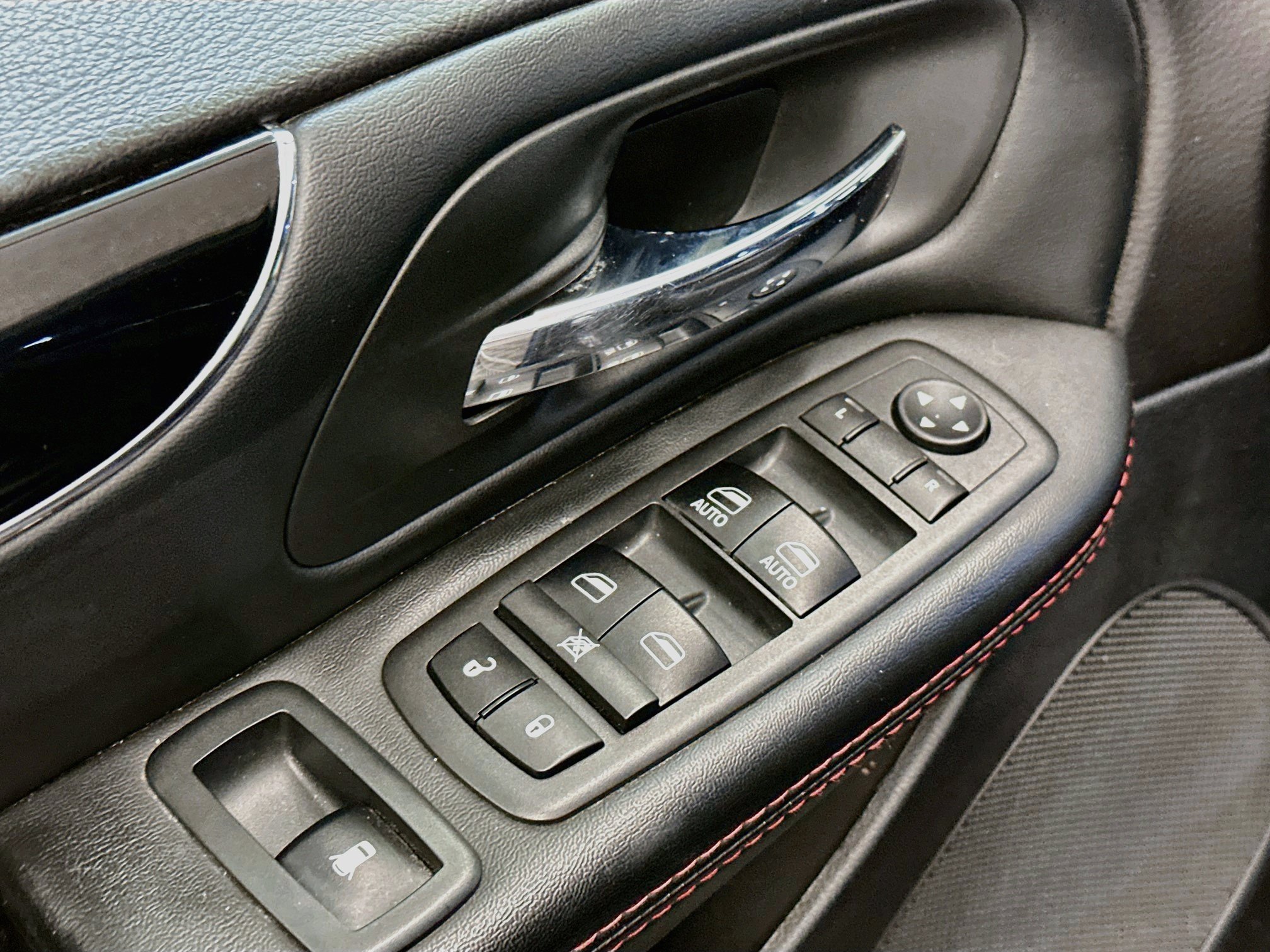 Used 2018 Dodge Grand Caravan GT FWD image 15