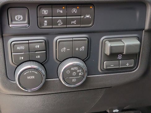 New 2026 Chevrolet Tahoe LT AWD/4WD image 17