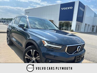 Used 2022 Volvo XC40 T5 Inscription w/ Advanced Package