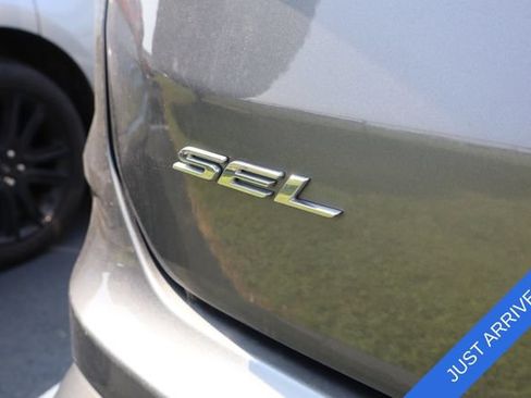 Used 2024 Ford Edge SEL w/ Convenience Package AWD/4WD image 8