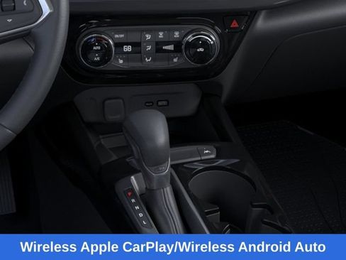 New 2026 Chevrolet Trax ACTIV w/ Sunroof Package FWD image 24
