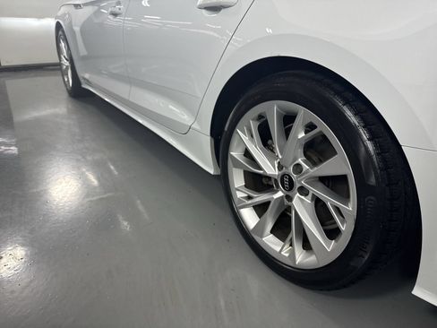 Used 2022 Audi A5 2.0T Premium Plus AWD/4WD image 3
