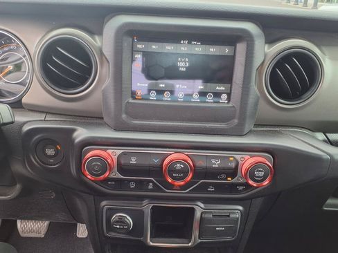 Used 2022 Jeep Gladiator Sport w/ Trailer Tow Package AWD/4WD image 14