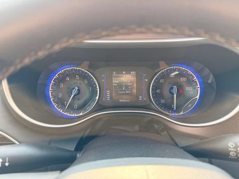 Used 2024 Chrysler Voyager LX FWD image 15