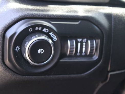 Used 2022 Jeep Wrangler Unlimited Sport AWD/4WD image 12