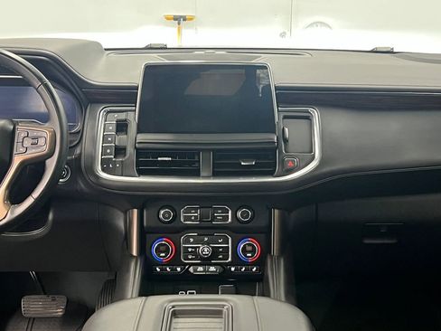 Used 2024 Chevrolet Suburban High Country image 23