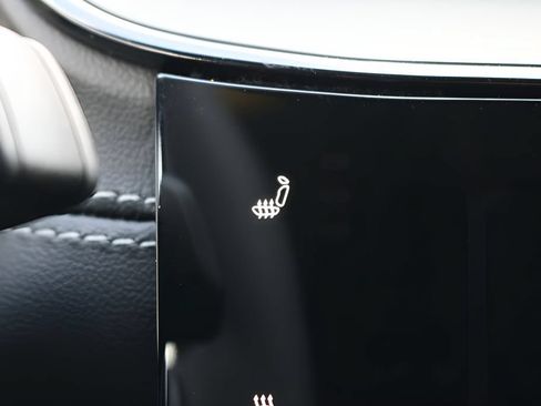 New 2026 Jeep Grand Cherokee Altitude RWD image 24