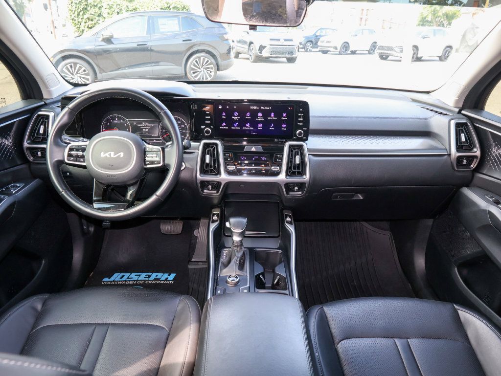 Used 2022 Kia Sorento S FWD image 17
