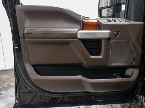 Used 2021 Ford F250 King Ranch w/ King Ranch Ultimate Package AWD/4WD image 43