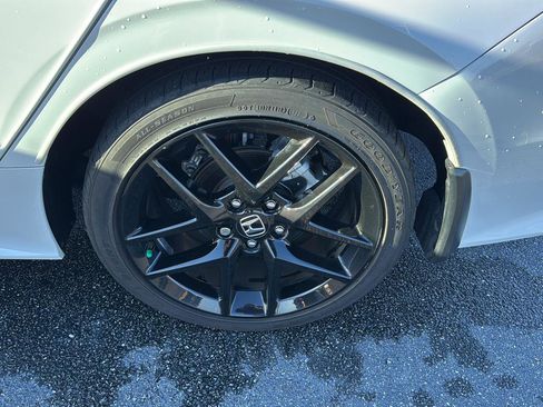 Used 2023 Honda Civic Sport image 30