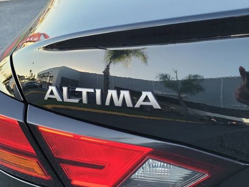 Certified 2024 Nissan Altima 2.5 SV image 22