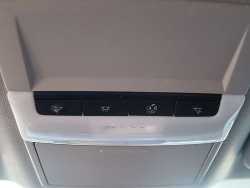Used 2022 Nissan Sentra SV FWD image 31