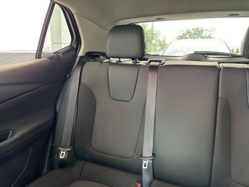 Used 2025 Buick Encore GX Preferred FWD image 39
