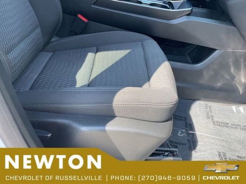 Used 2025 Chevrolet Equinox LT w/ Safety and Technology Package FWD image 25