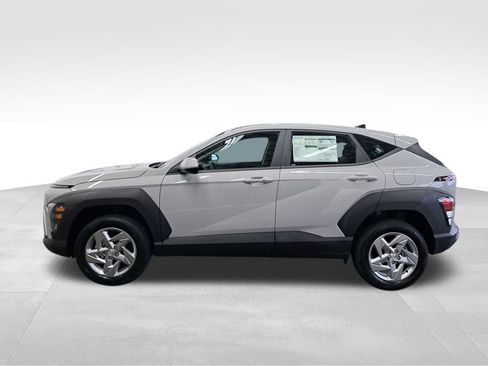 New 2026 Hyundai Kona SE AWD/4WD image 2