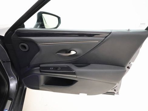 Used 2021 Lexus ES 300h w/ Premium Package image 24