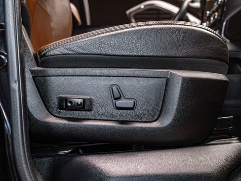 Used 2019 RAM 2500 Limited w/ Body Color Bumper Group AWD/4WD image 28